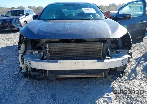 2016 Honda Civic Touring z USA, uszkodzony, nr VIN 19XFC1F90GE203792